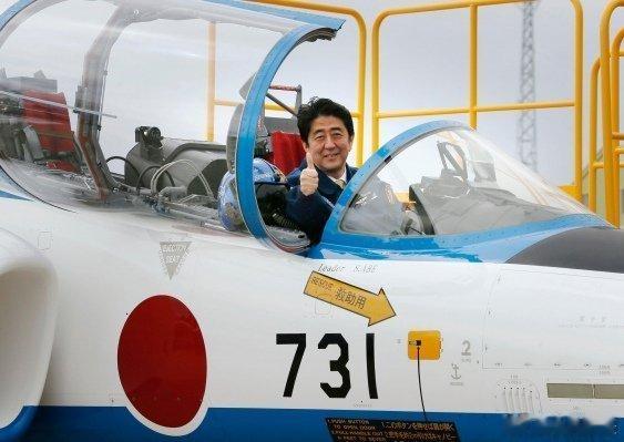 今（8）日是日本右翼分子安倍晋三的击毙日，高市早苗发帖哀悼。2022年7月8日，