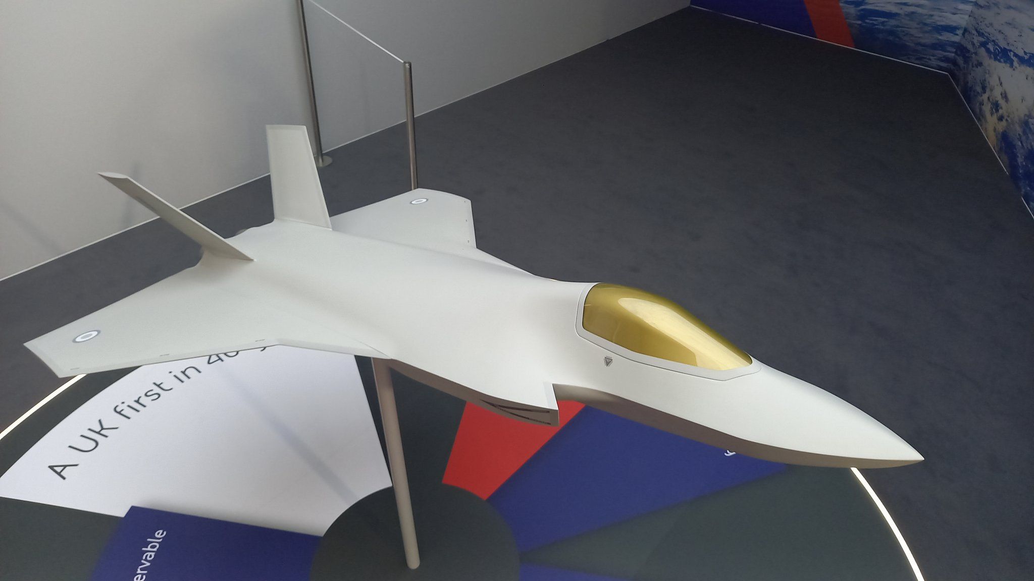 BAE系统公司在范堡罗国际航空展上首次展示了英国“空战演示验证机”（Air Co