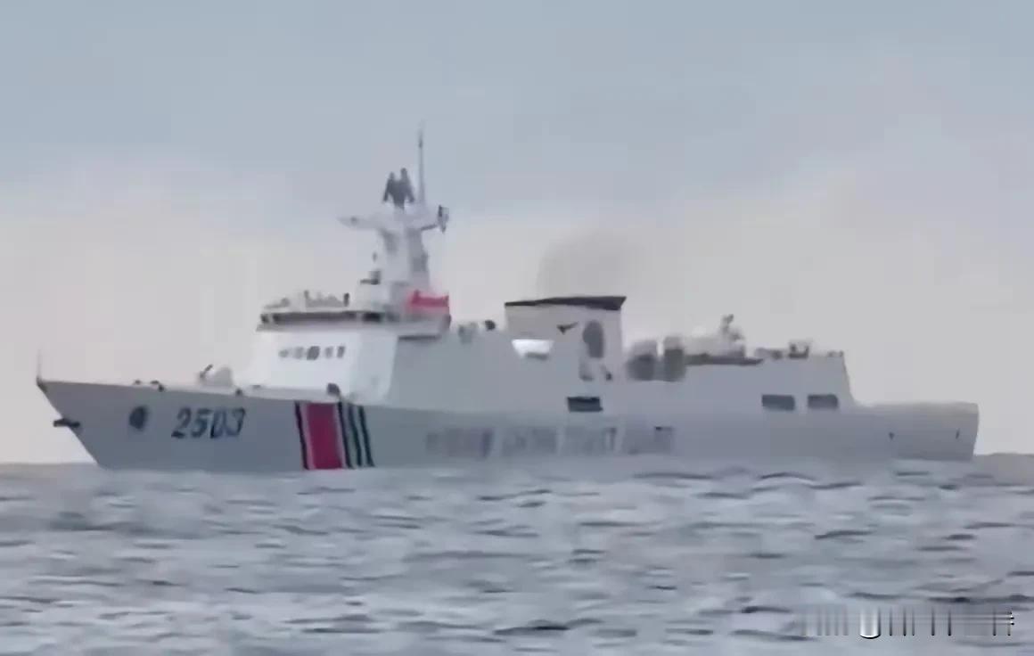 高市早苗所在自民党在众议院选举大胜，她就带着日本往极右翼军国主义加速跑。刚“赢麻