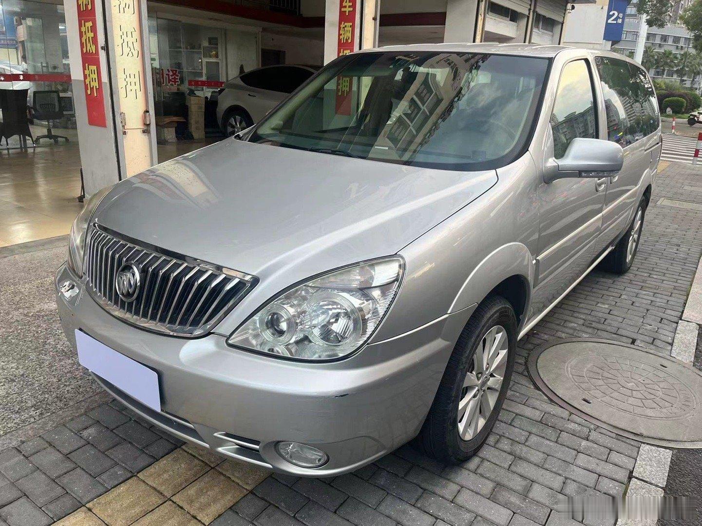 2016年3月别克GL8商务车、价格3.9万 ​​​