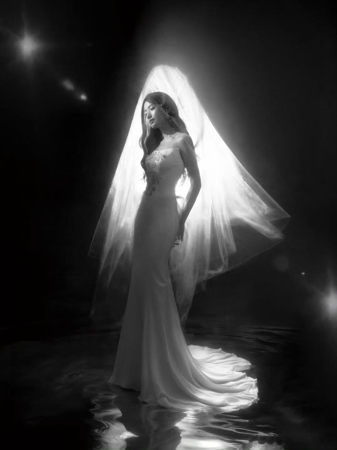 卢昱晓的微博之夜造型卢昱晓星光神女行 