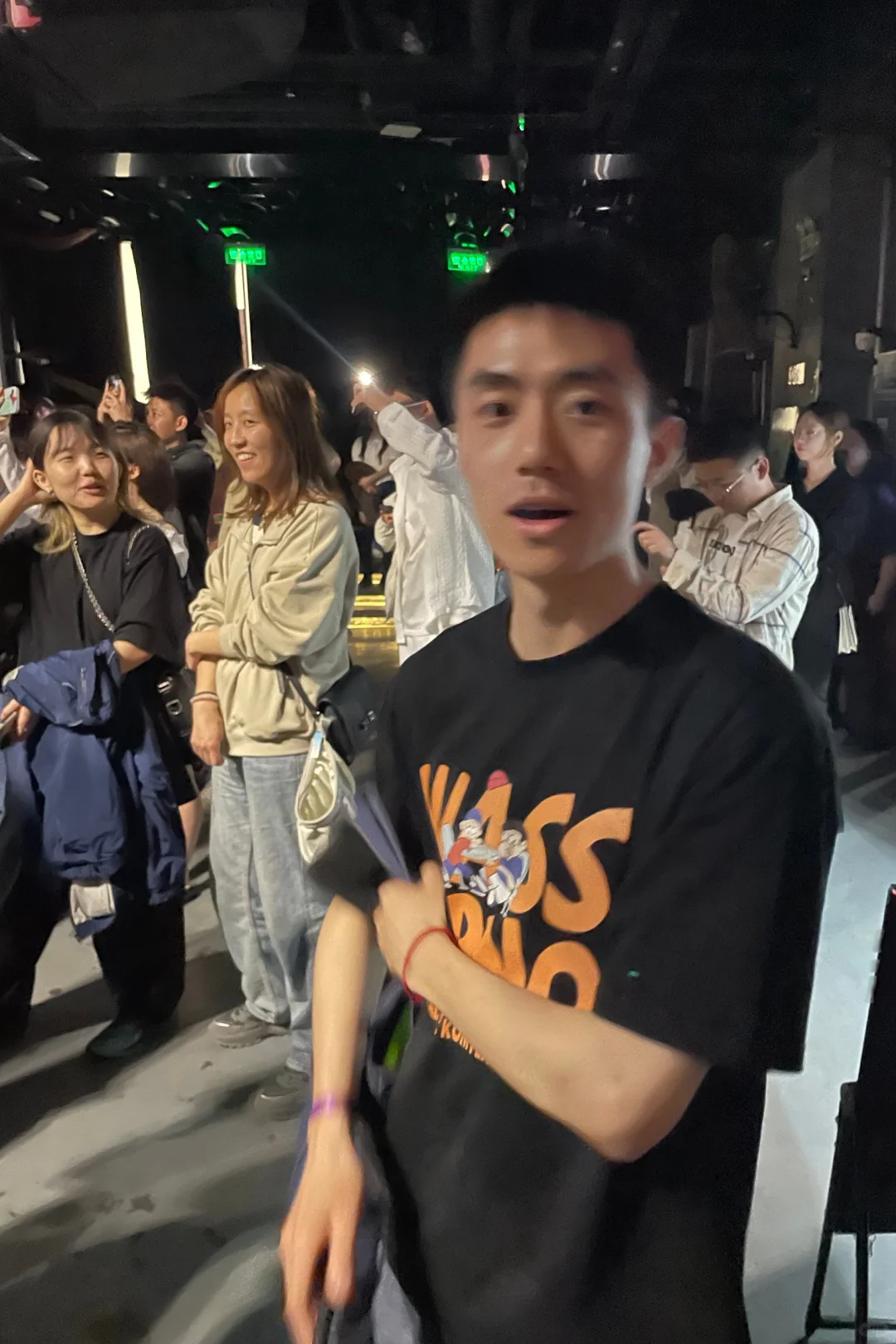 偷拍感