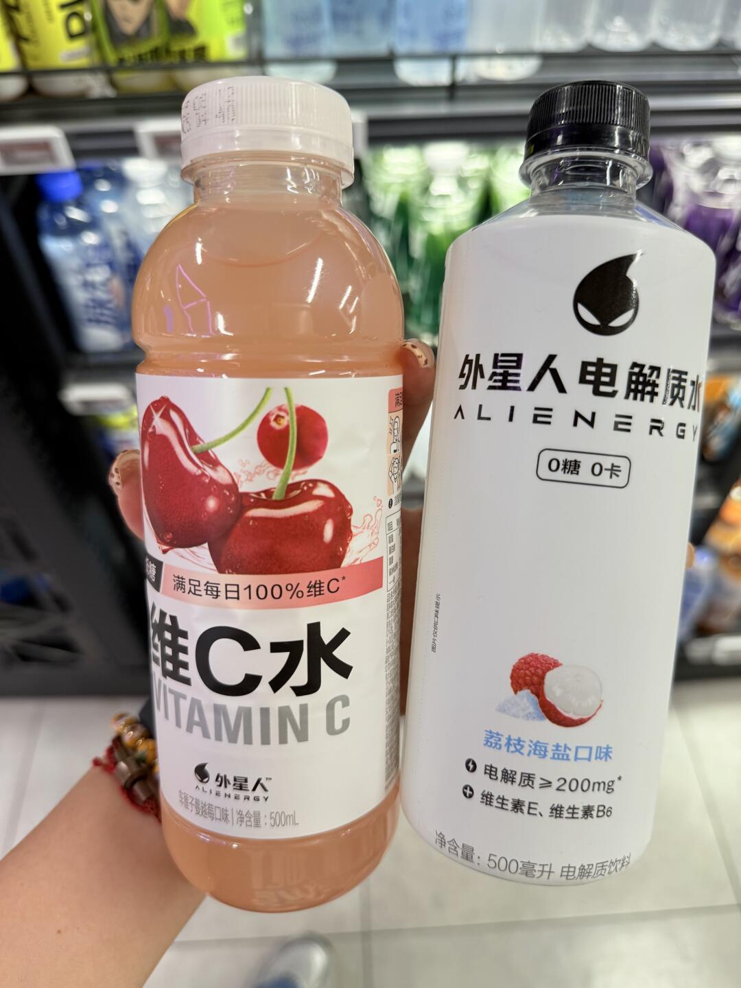 吐了两天了，能吃东西吗？