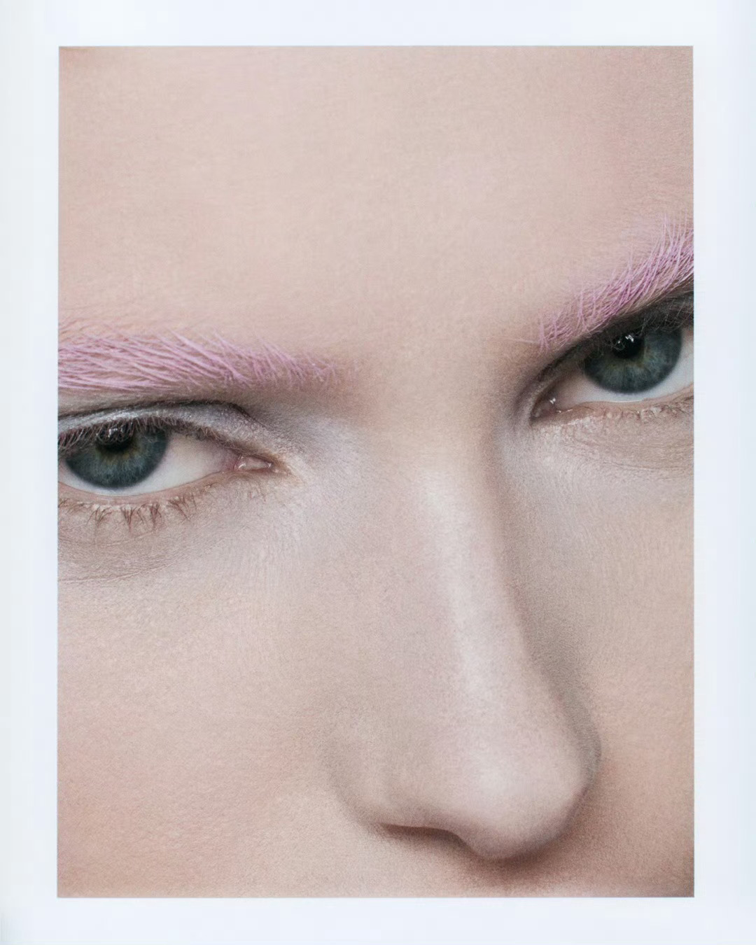 evue Magazine Winter 2025/26摄影：Andrew Vo