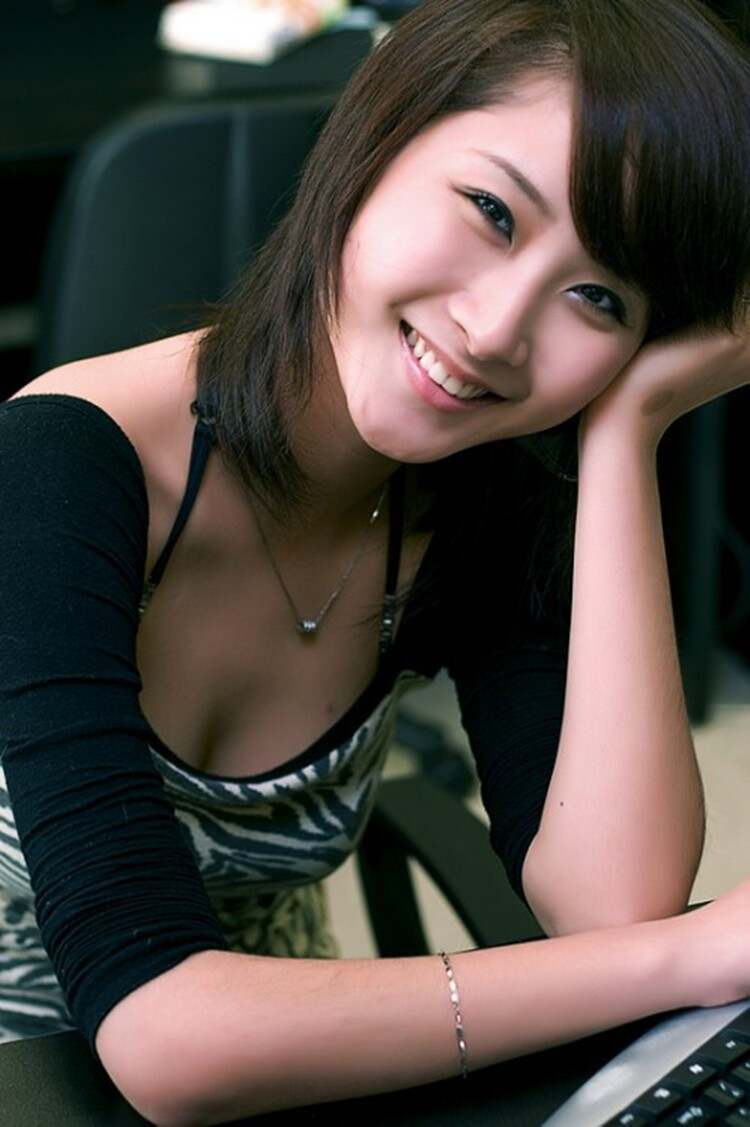 生活手记就算眼下低落，也别忘了好好吃饭，让热乎饭菜暖透心；睡个踏实觉，让疲惫随梦