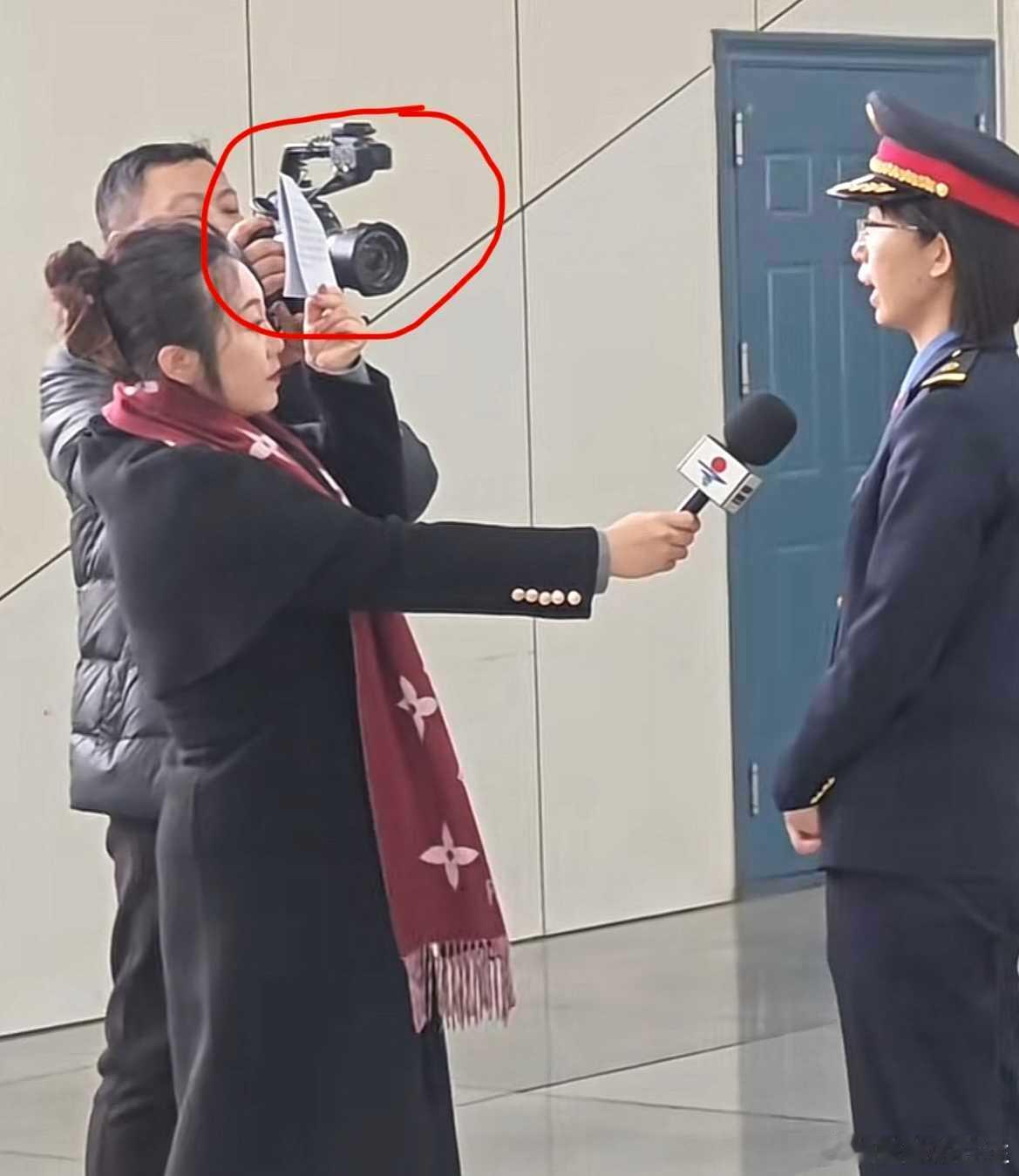 这提示板有点小 