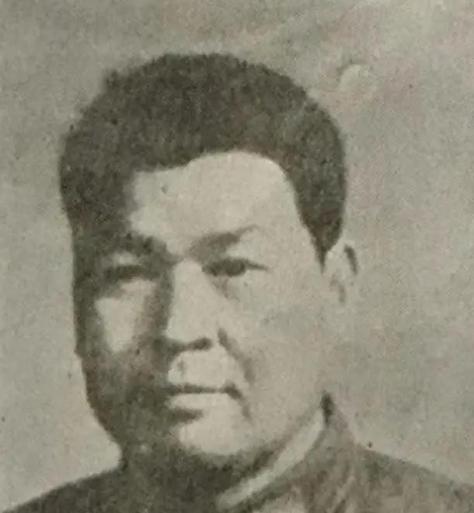 1972 年，63 军副军长余洪信，因奸污妇女，撤销副军长职务。他心怀不满，在深