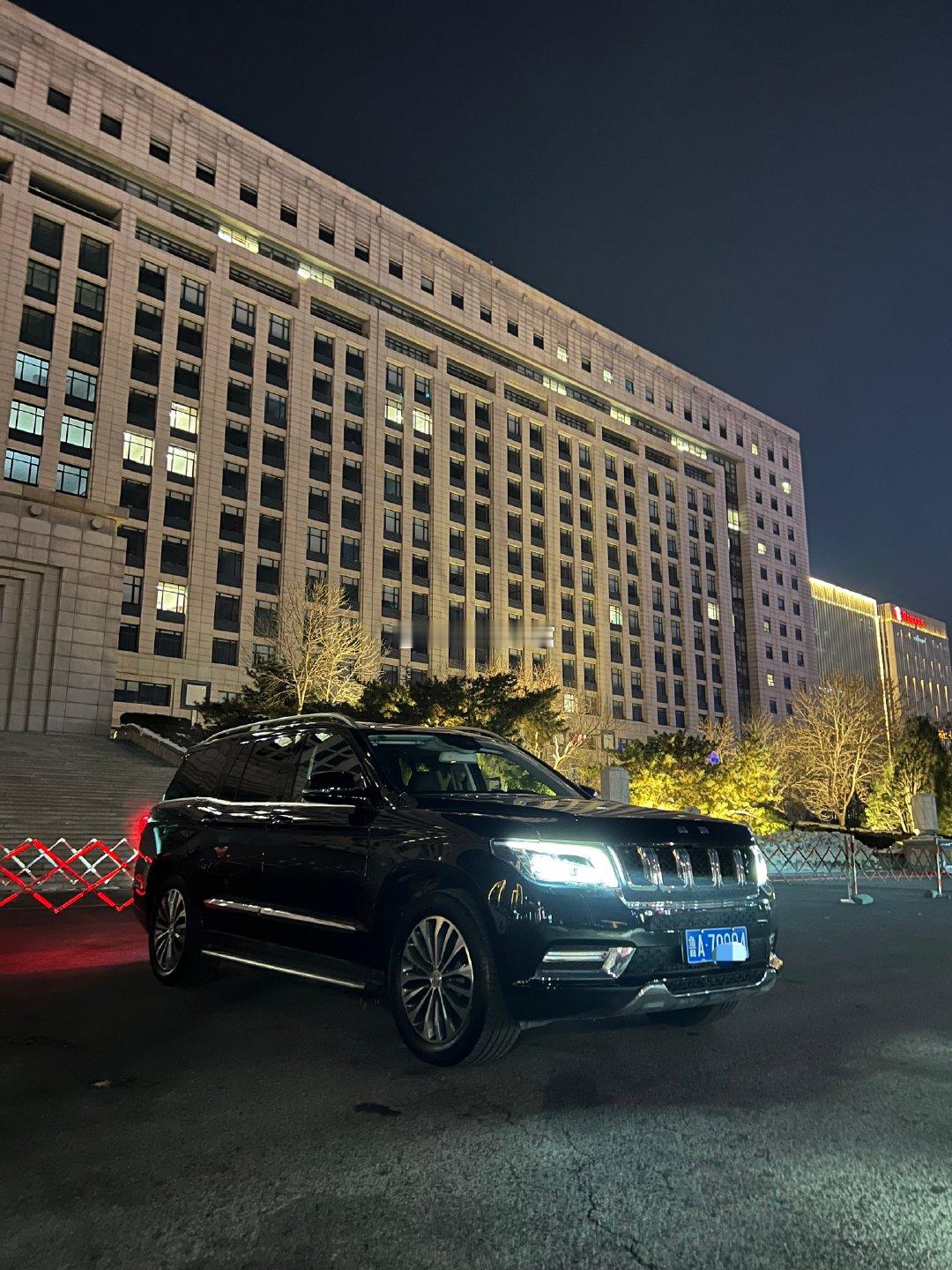 可以很负责地说，4.0 V8的北京汽车BJ90是普通消费者近十年来在燃油车领域能