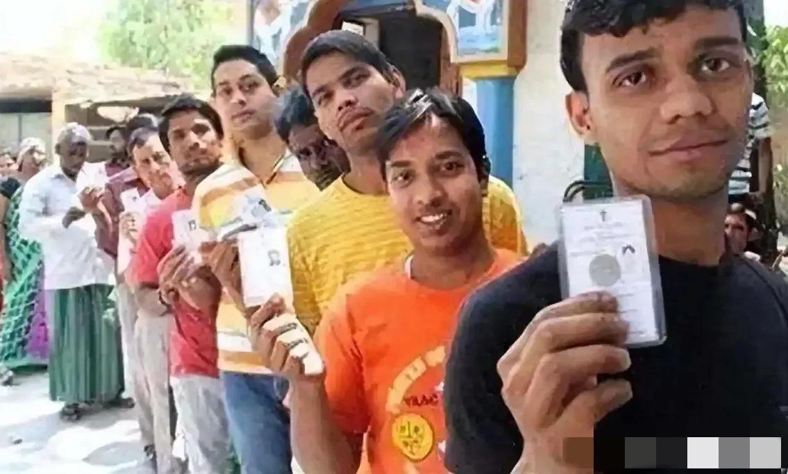 2003年，中国人接收了无国籍的达曼人，结束了他们200年没有国籍的生活，在领到