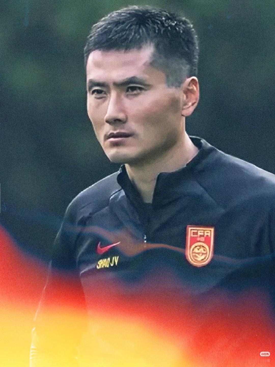 刚刷到的消息
​国足重组让我惊呆了
​国足主帅邵佳一这次铁了心要大洗牌，要把国足