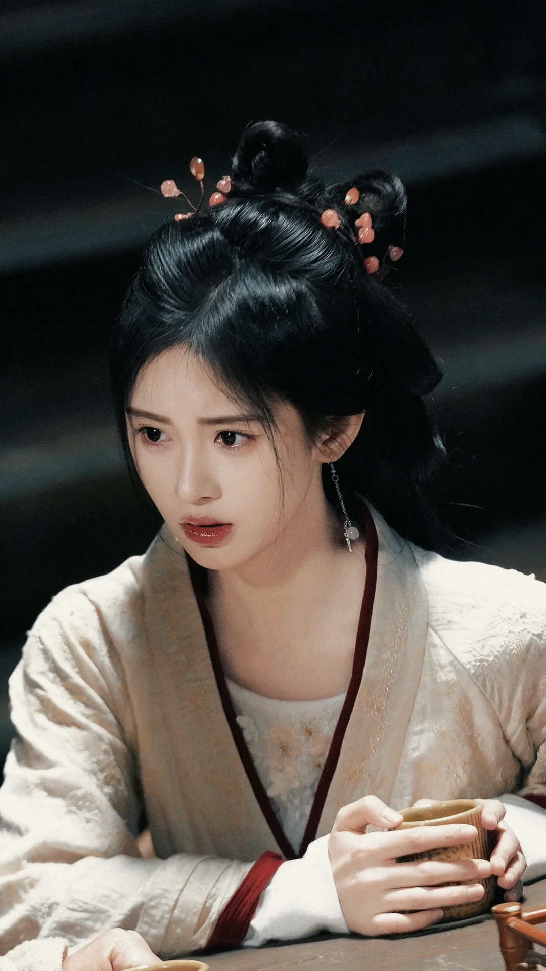 鞠婧祎 花间令 壁纸