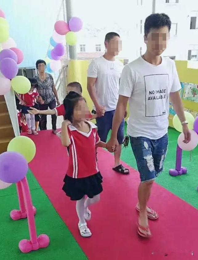 为了让孩子脱颖而出，不少家长选择让孩子注射“增高针”。这样的做法真的妥当吗？是否