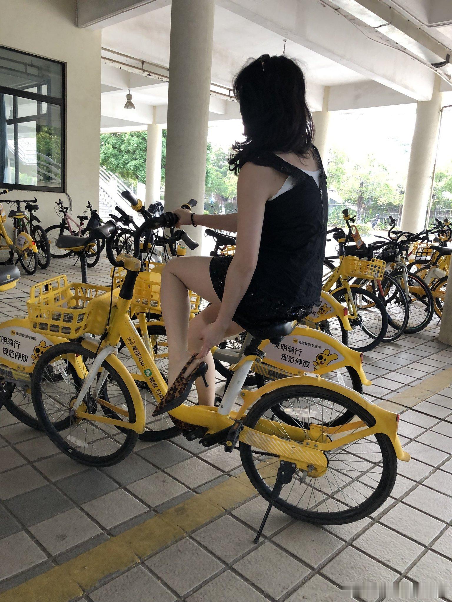 时尚穿搭 ​​​