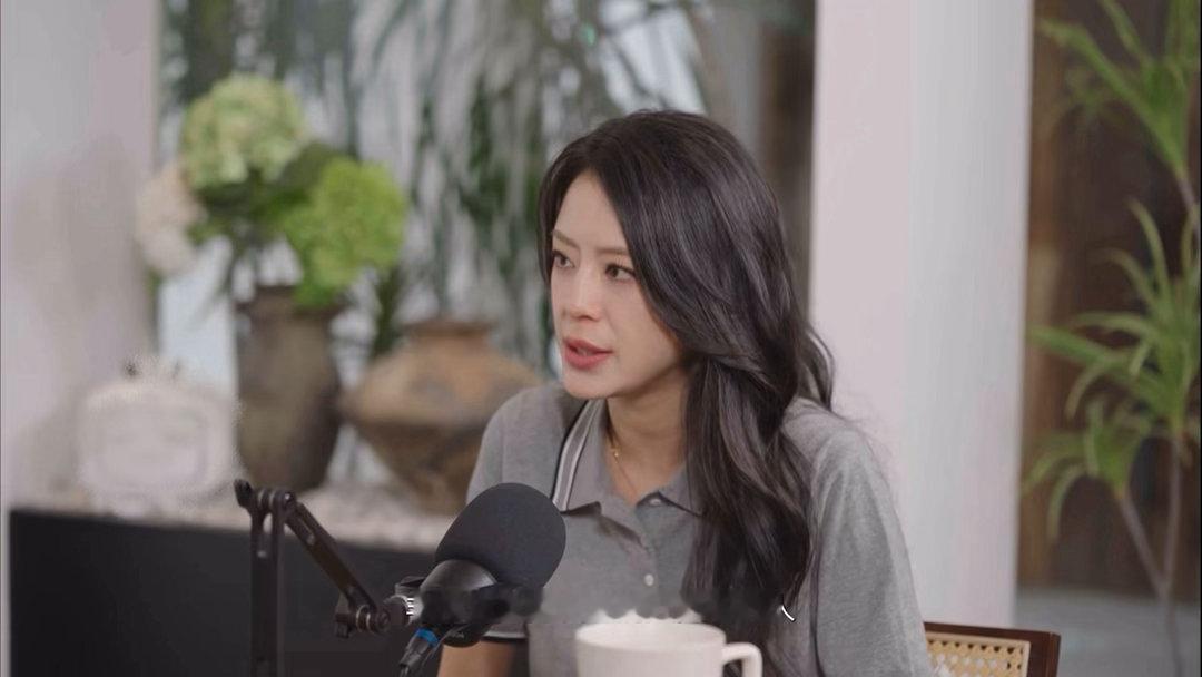 江语晨回应出道即顶配江语晨东北菜梦女被说出道即顶配，江语晨归功于幸运与贵人。妥妥