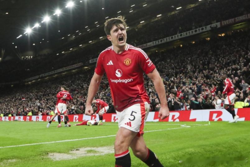 日前在接受采访的时候阿勒代斯谈到了马奎尔，他认为在面对困境时，马奎尔非常有耐心，