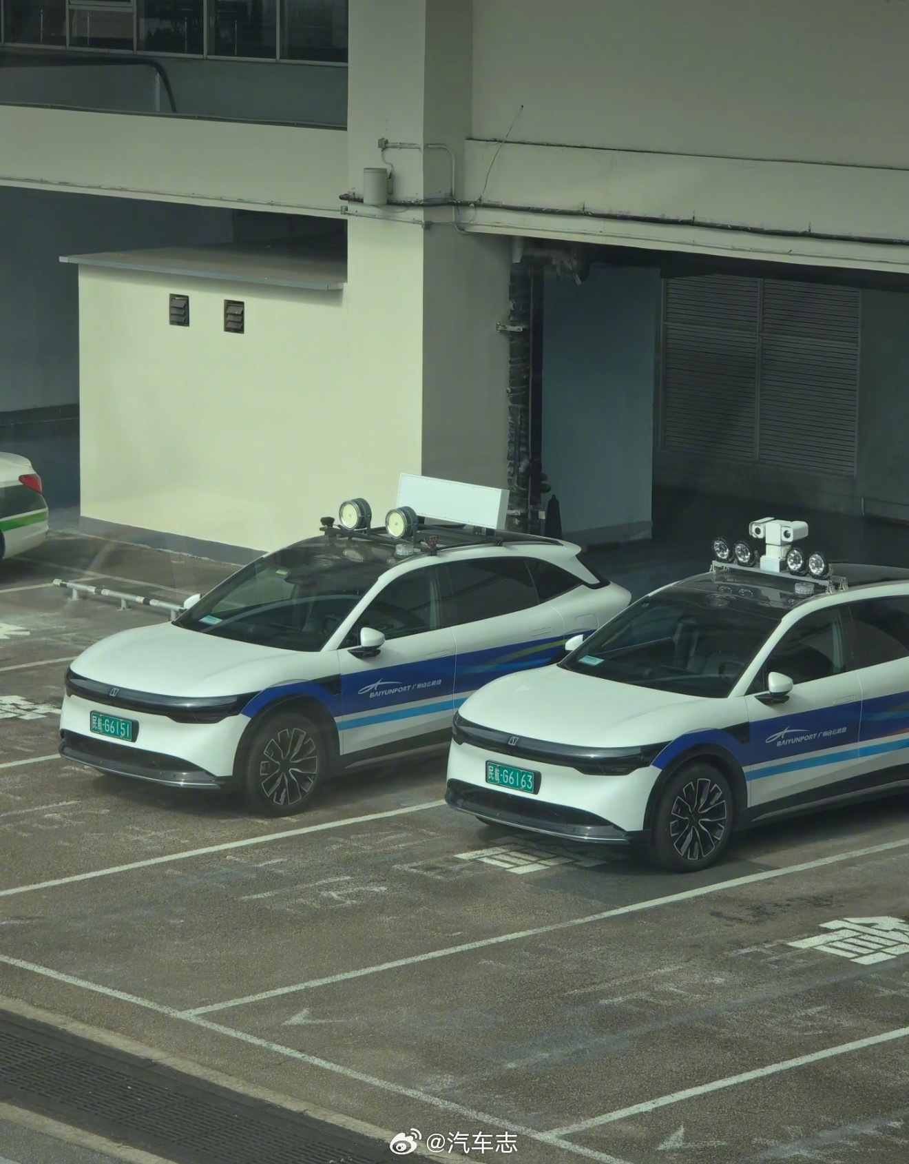 广州白云机场T3揭幕之际，工作车也升级了，极氪7X