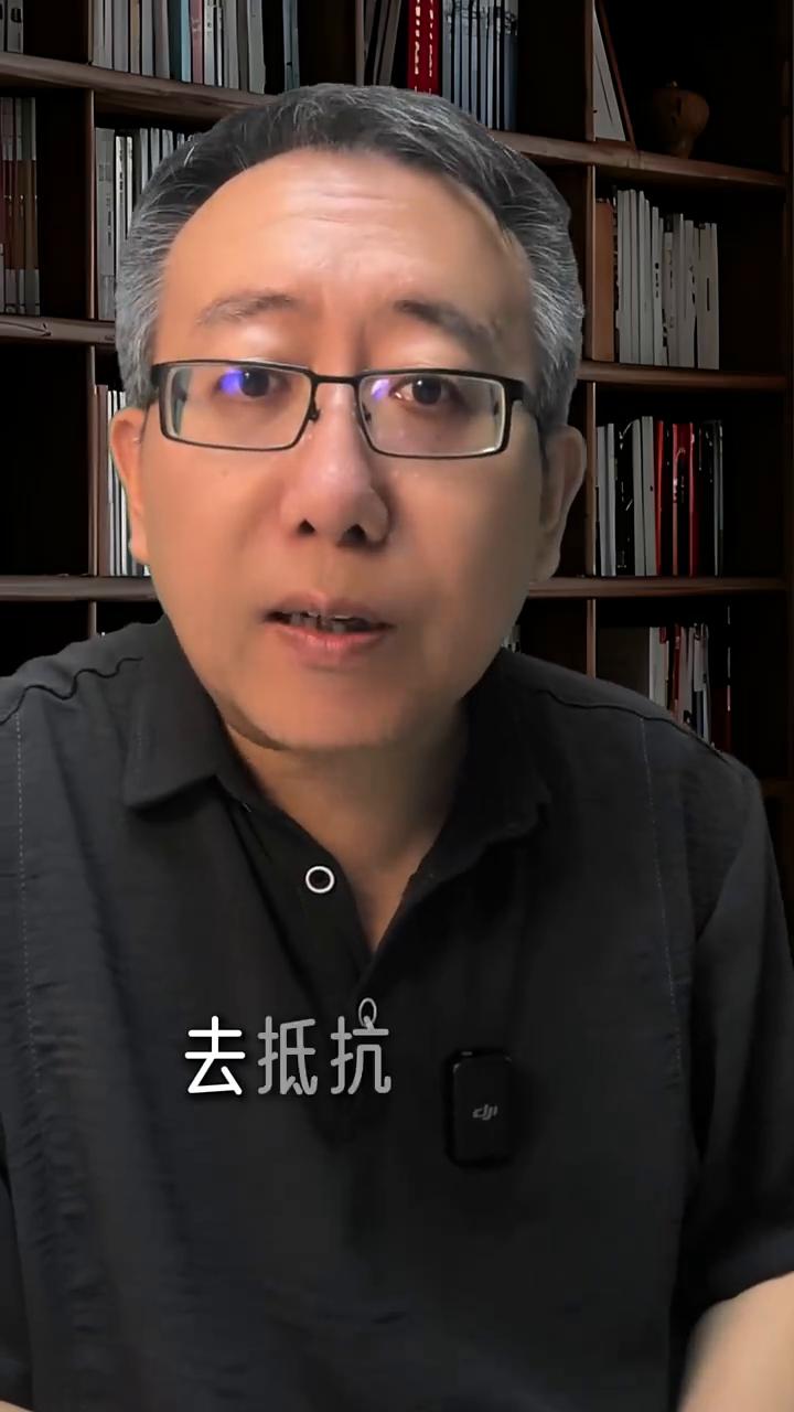 人生低谷拿什么去抵抗痛苦？就一个字：熬。别觉得熬字难听，记住熬不是认怂，是保全自