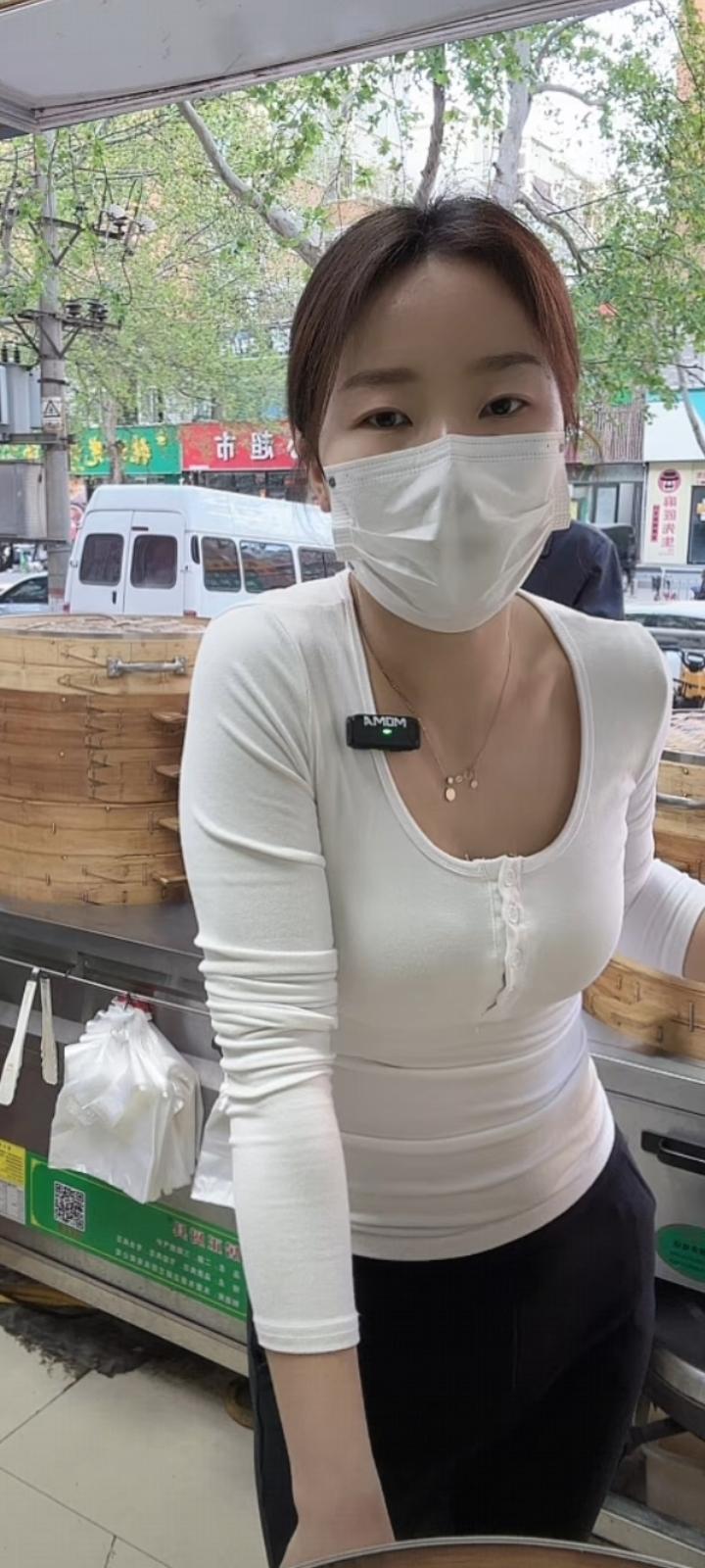 今年春天最想实现的心愿不必惊艳时光，只愿温暖岁月，这一份情缘，刚刚好。