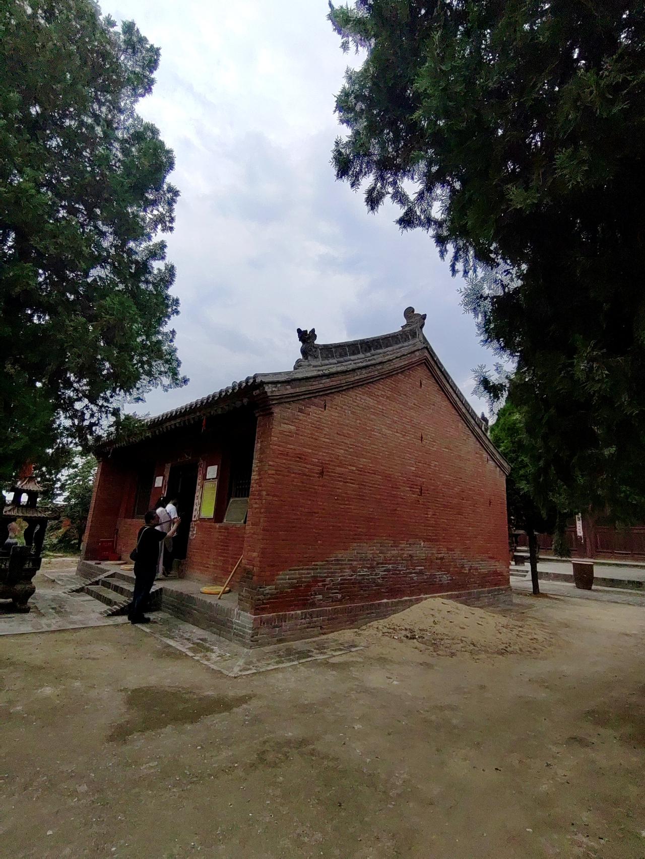 山西襄汾普净寺·关帝殿
清乾隆三十六年重修，全寺唯一清代大殿
主塑关圣帝君组，为