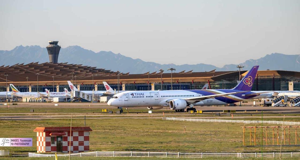 TG615 滑至36R准备起飞
某年某月某日 泰航787-9 HS-TWB执飞T