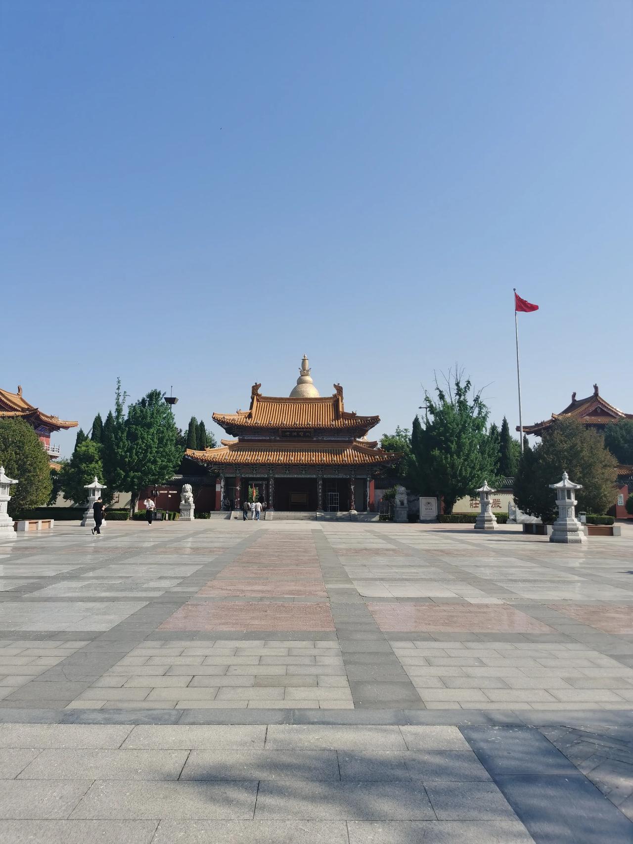 宝相寺
汶水之上，中都
佛教中心
北魏皇家寺庙
有千年太子踪迹塔
地宫金棺，藏牙