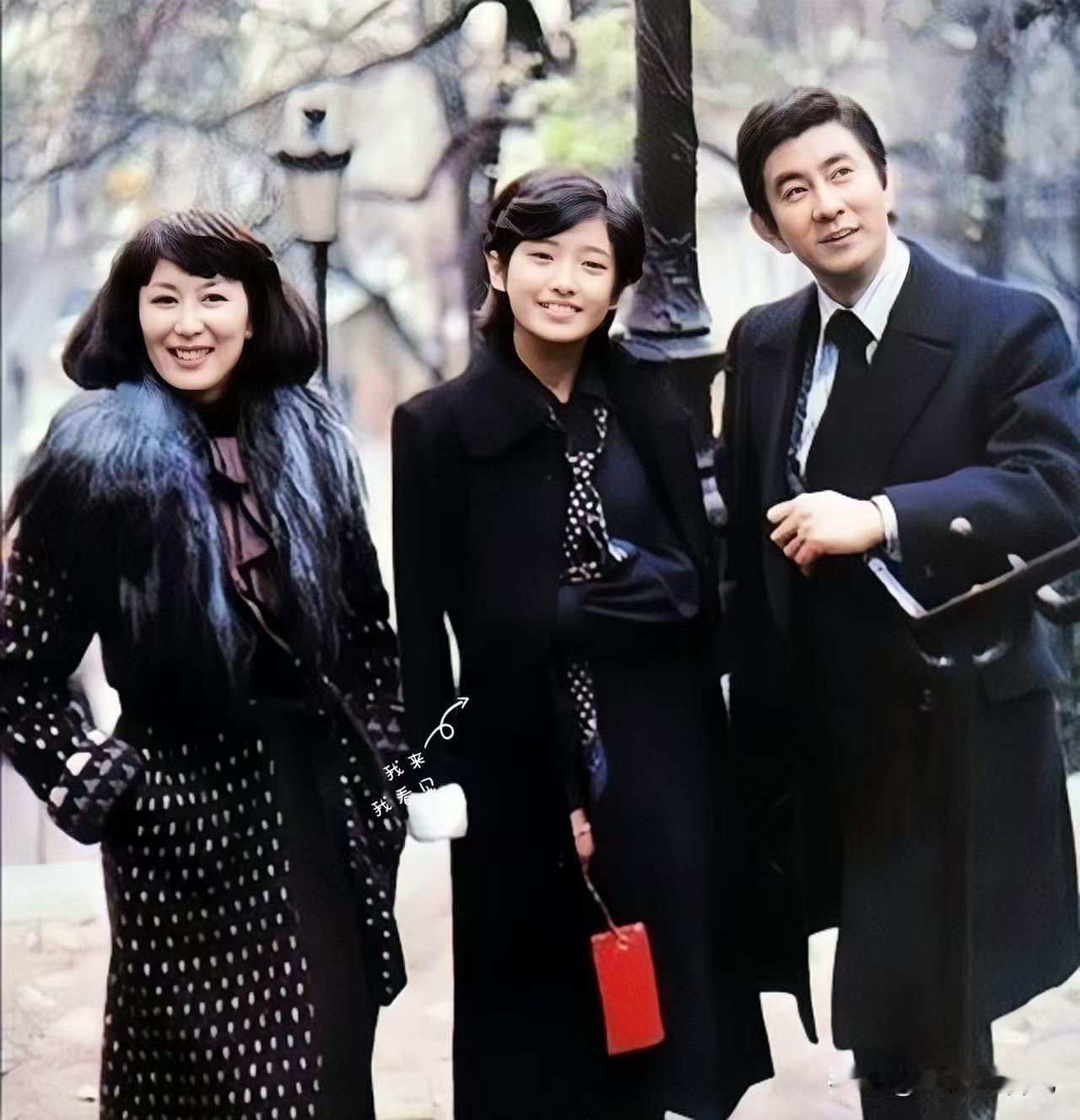 喜丧！山口百惠的 “巴黎姑姑”，头上顶个筐都好看的气质美女 “大岛理惠”，岛国明