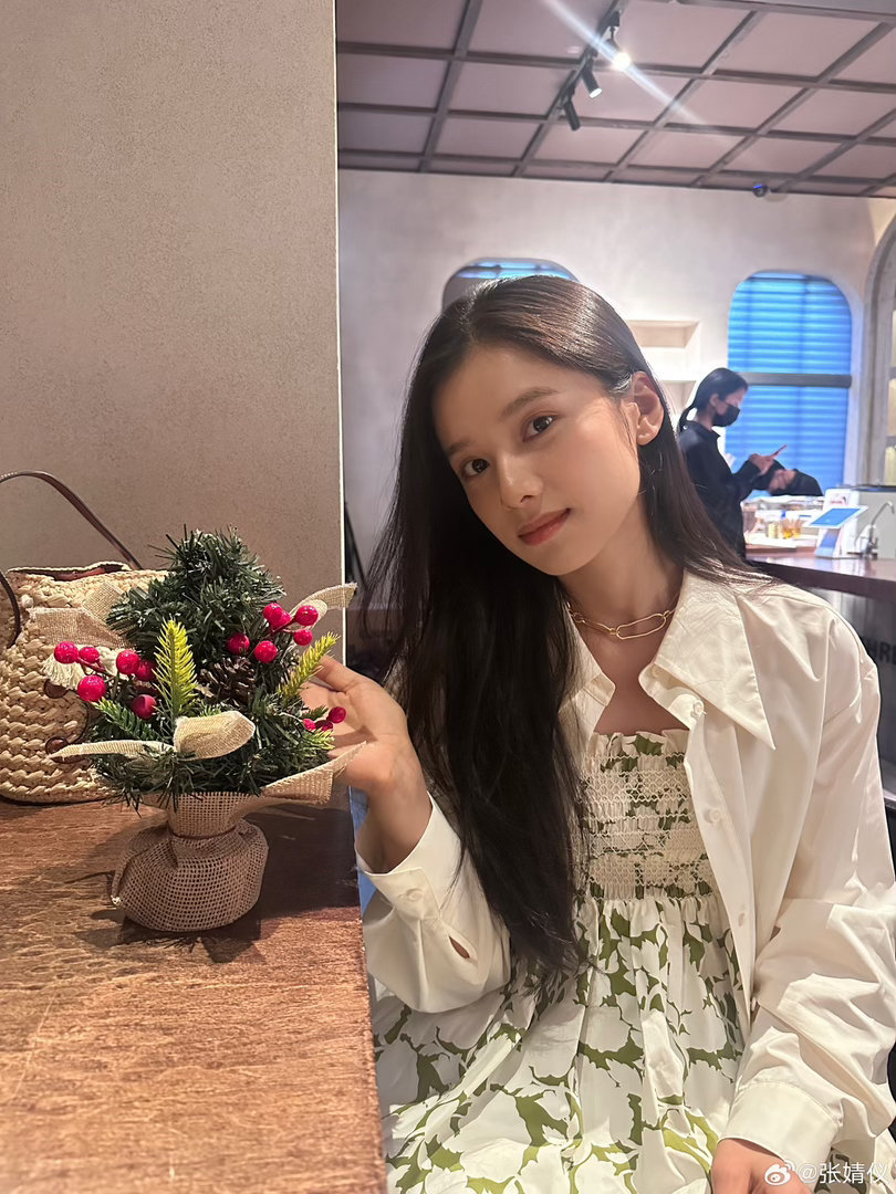 张婧仪跑步的神 张婧仪跑步也太有感染力了！灵动热烈又明媚，浑身都散发着蓬勃的生命