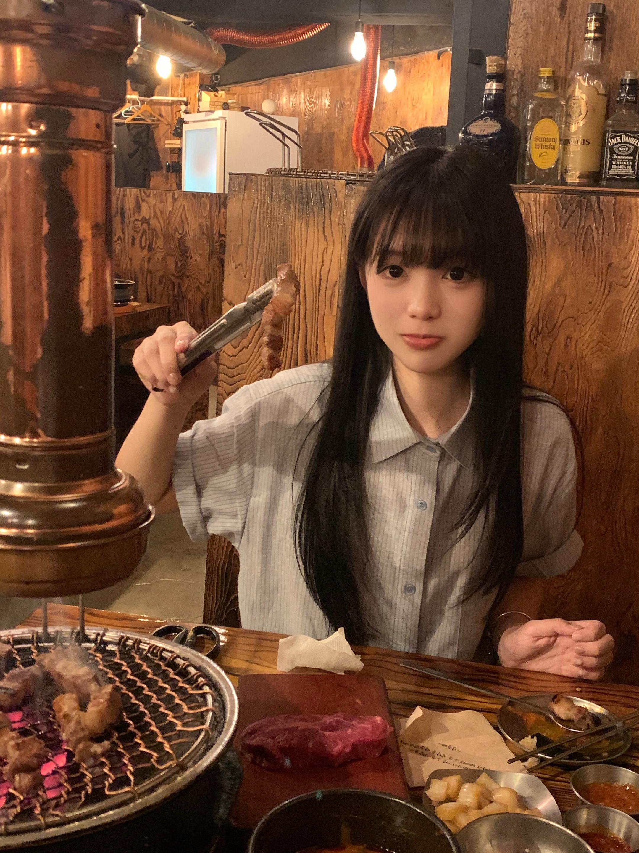 你是全世界最好的小女孩 别因为不开心而不吃饭