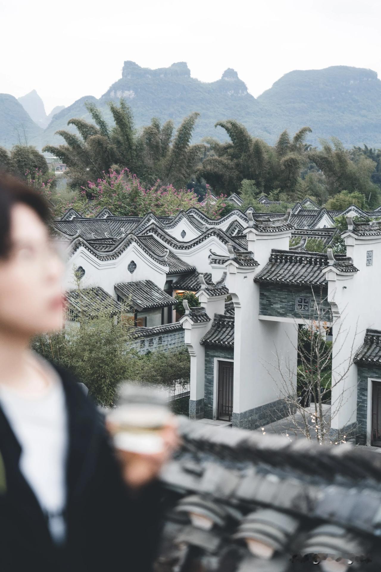 来阳朔旅行，总要摸一下桂林酒店的天花板吧！均价3k/晚的阳朔悦榕庄，真的又安静又