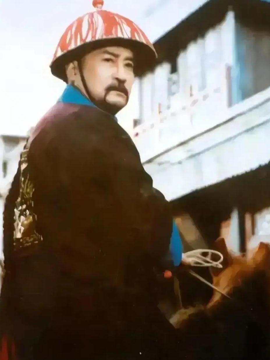 1861年11月2日夜，肃顺在密云行馆被秘密逮捕。被捕时，肃顺被捆绑住双手双脚如