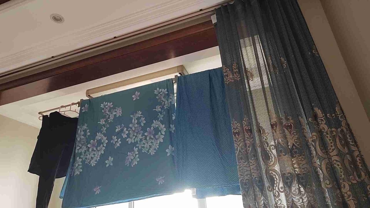 昨日周末，经历了几天的感冒，终于好一些好转了

起床打扫了家，把床单被罩都洗了换