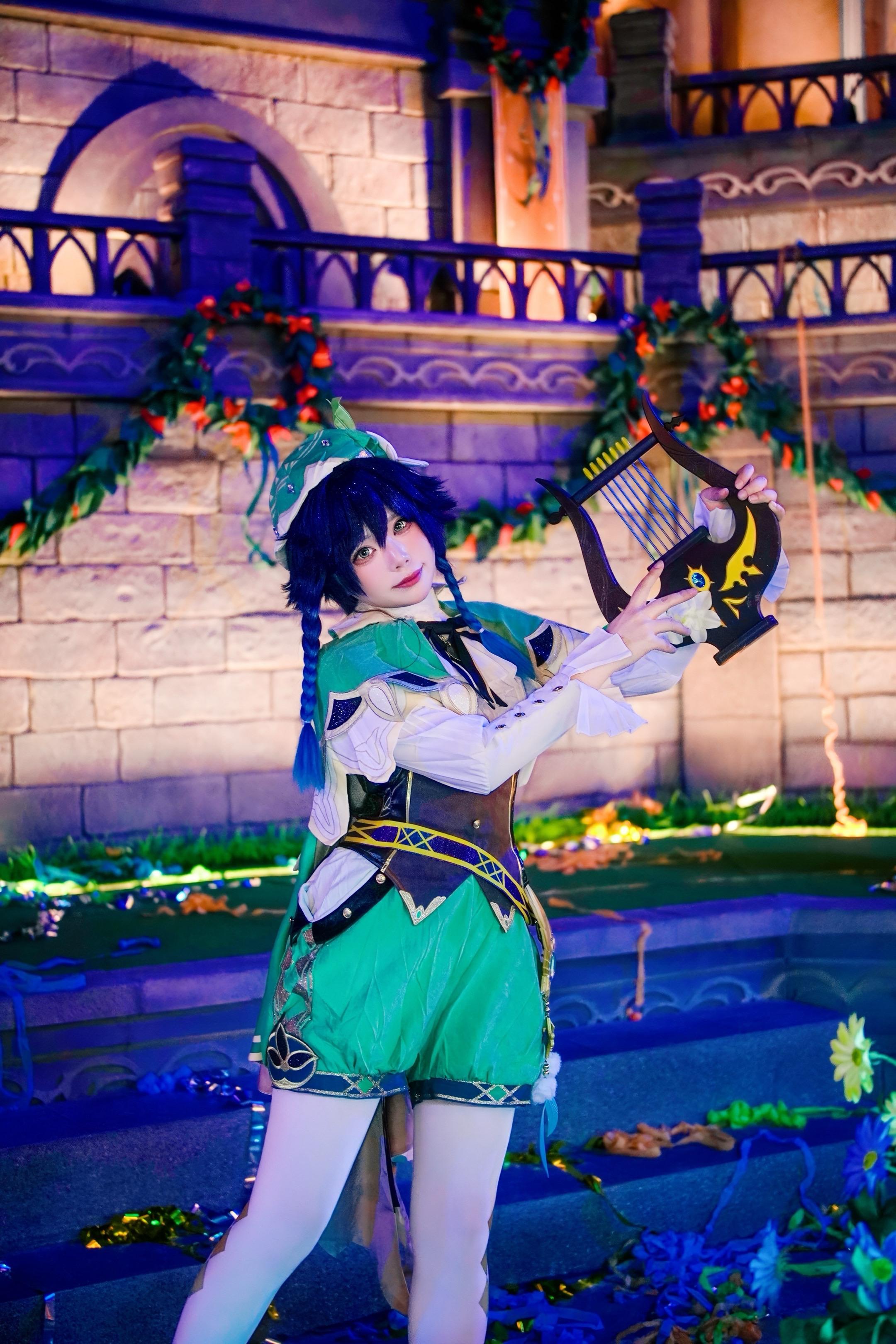 温迪cos.      本巴巴托斯大人重返蒙德，十分开心，作诗一首： ...