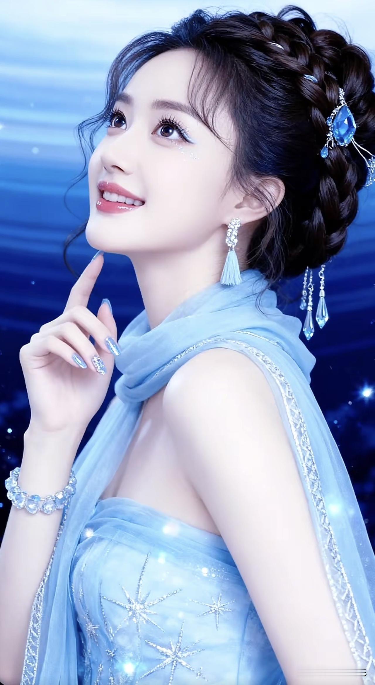梦幻蓝纱仙女，温柔微笑，星河闪耀梦幻蓝裙造型 梦幻蓝纱裙 梦幻紫纱少女 梦幻蓝纱