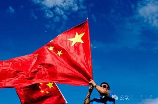 适合中国的慈善今天这个视频我憋了几年，还是没忍住，我先说一个观点：慈善事业，只能