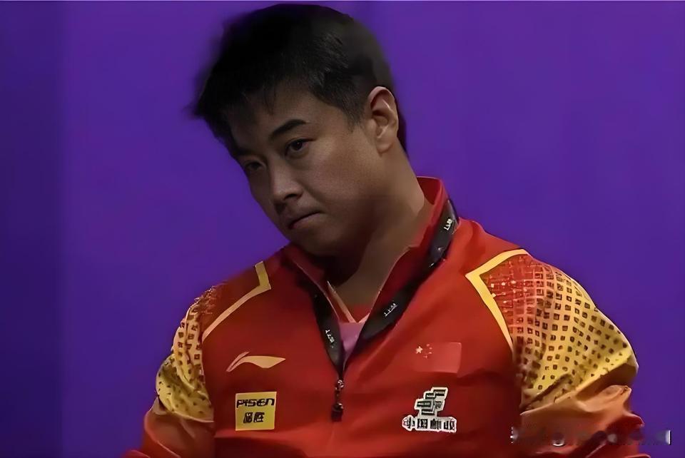 我说个观点：王皓再不拿出魄力，主教练位置恐“难保”

最近的男单，可以说屋漏偏逢