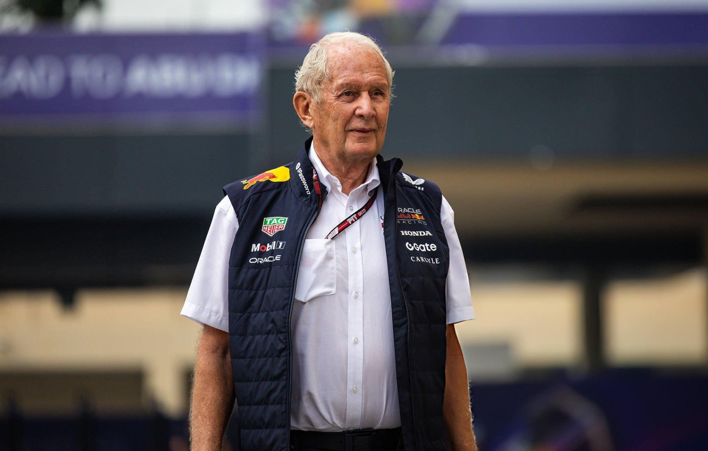 红牛车队官宣：赫尔穆特·马尔科将于2025年底卸任红牛赛车运动顾问职位。赫尔穆特