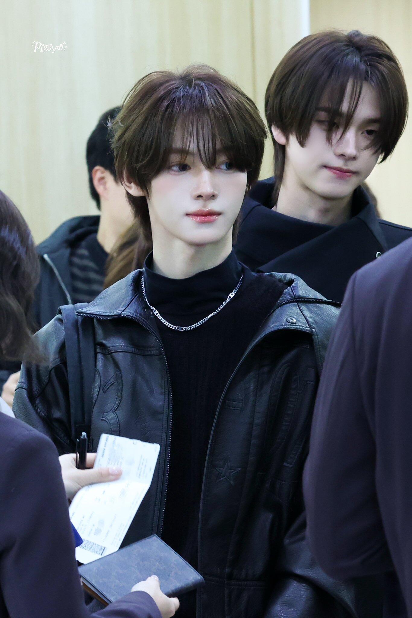 TWS演唱会【韩振】说实话，这张脸不用来代漫画都白瞎了 