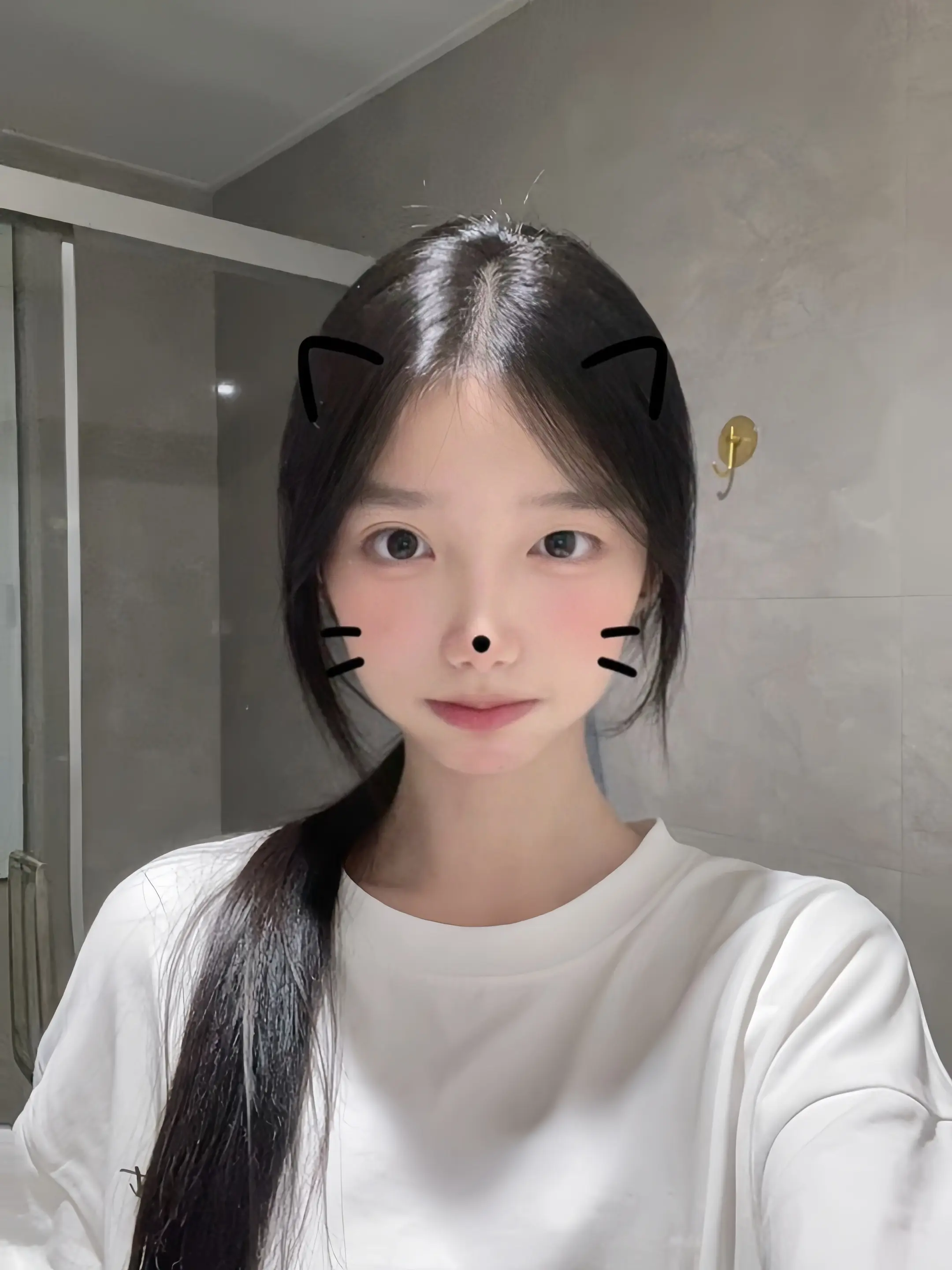 对呀 我就是要找一个愿意哄我一辈子的人