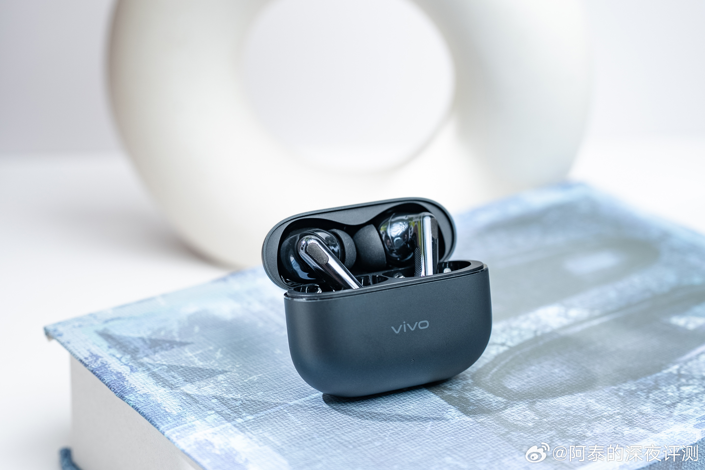 入手了vivo TWS 5 Pro，蓝厂对于音频产品的投入依然是用心的，整体的硬