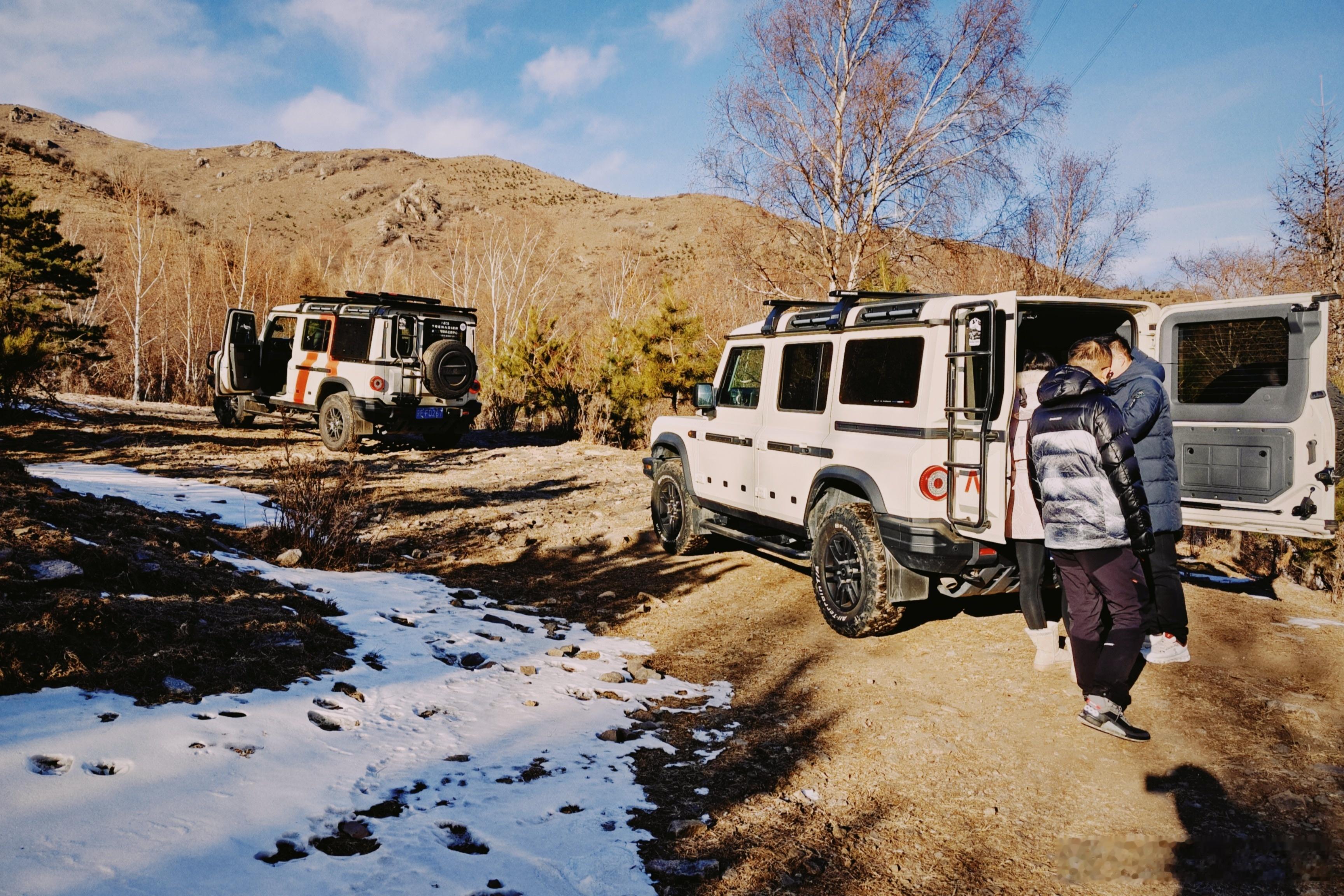 和掷弹兵车友一起翻山越岭来崇礼滑雪英力士掷弹兵滑雪
