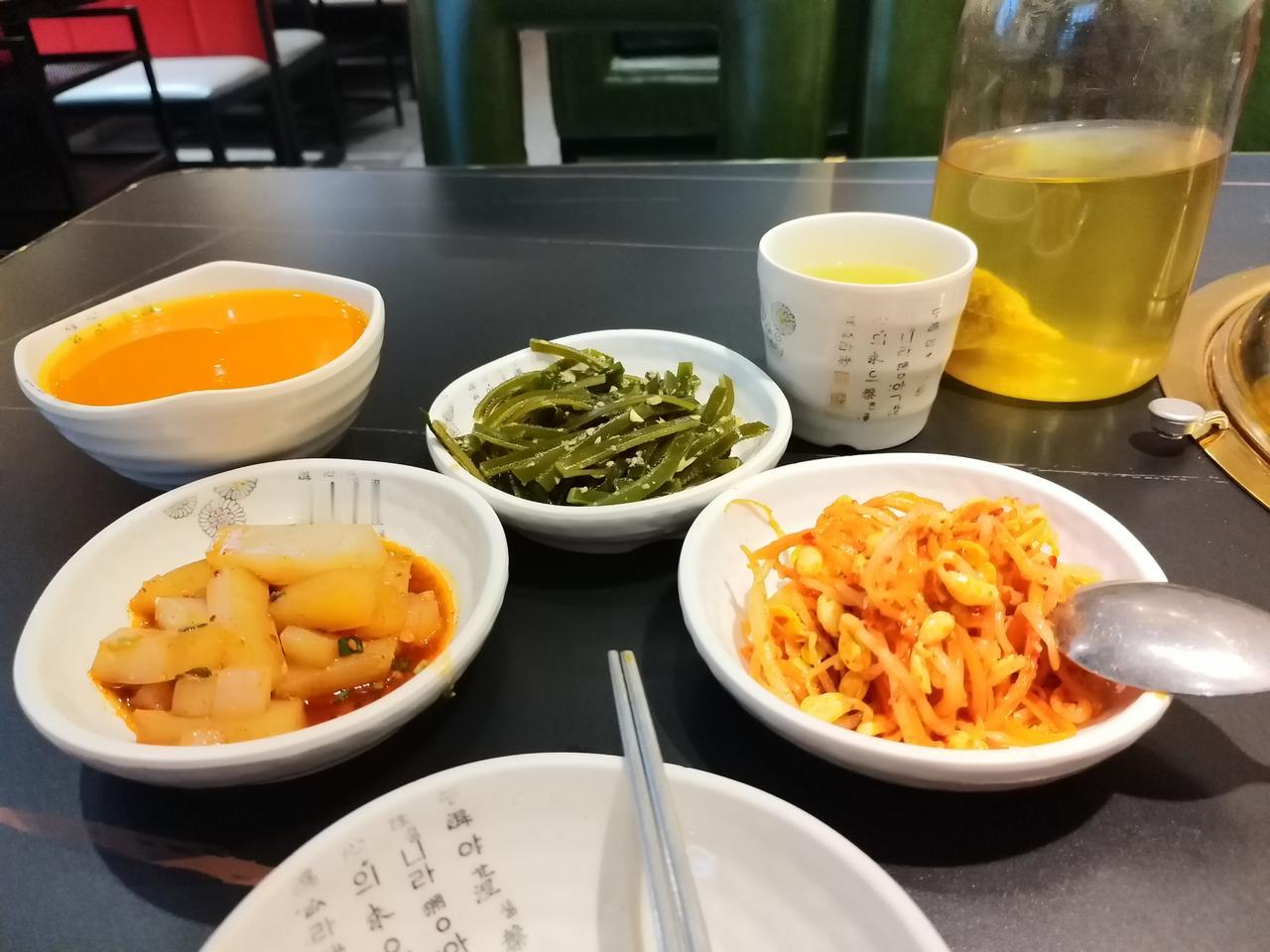 网上每次看到韩国人吃饭都是吃的好香好香，为什么我却尝不到韩餐好吃呢？难道是因为他