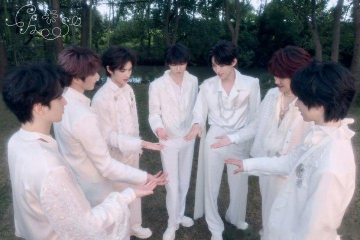 时代少年团所有选择里，我选择我们。 