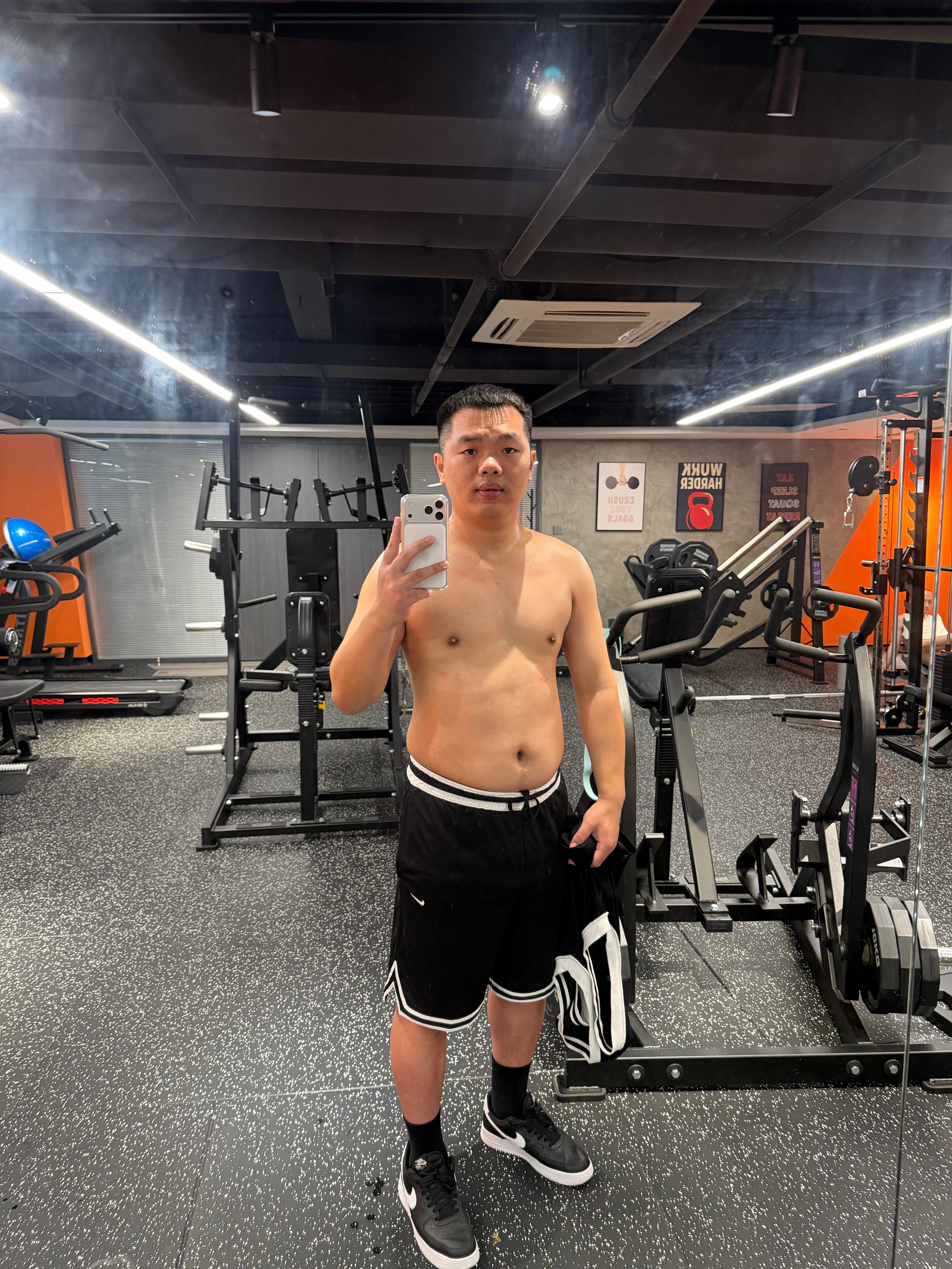 锻炼的第三天， 先努力练一个月 瘦上5斤肉 厦门