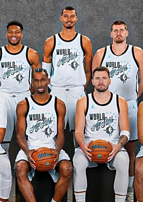 首次同框！这可能是现役最强的篮球五人组

2026年NBA全明星期间，世界队定妆