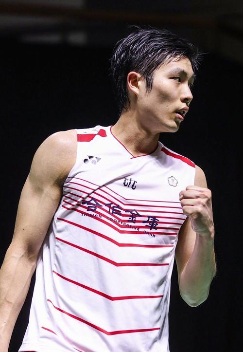 老将周天成还是输在体能上了，0-2不敌小将法汉，止步次轮

印尼新秀法汉对阵台北