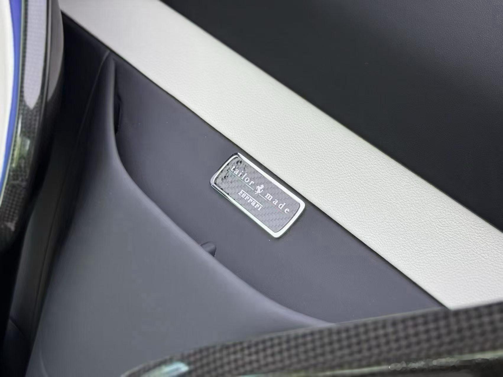 法拉利SF 90Spider  TM版22年上牌 安全行驶7000公里一百多万选