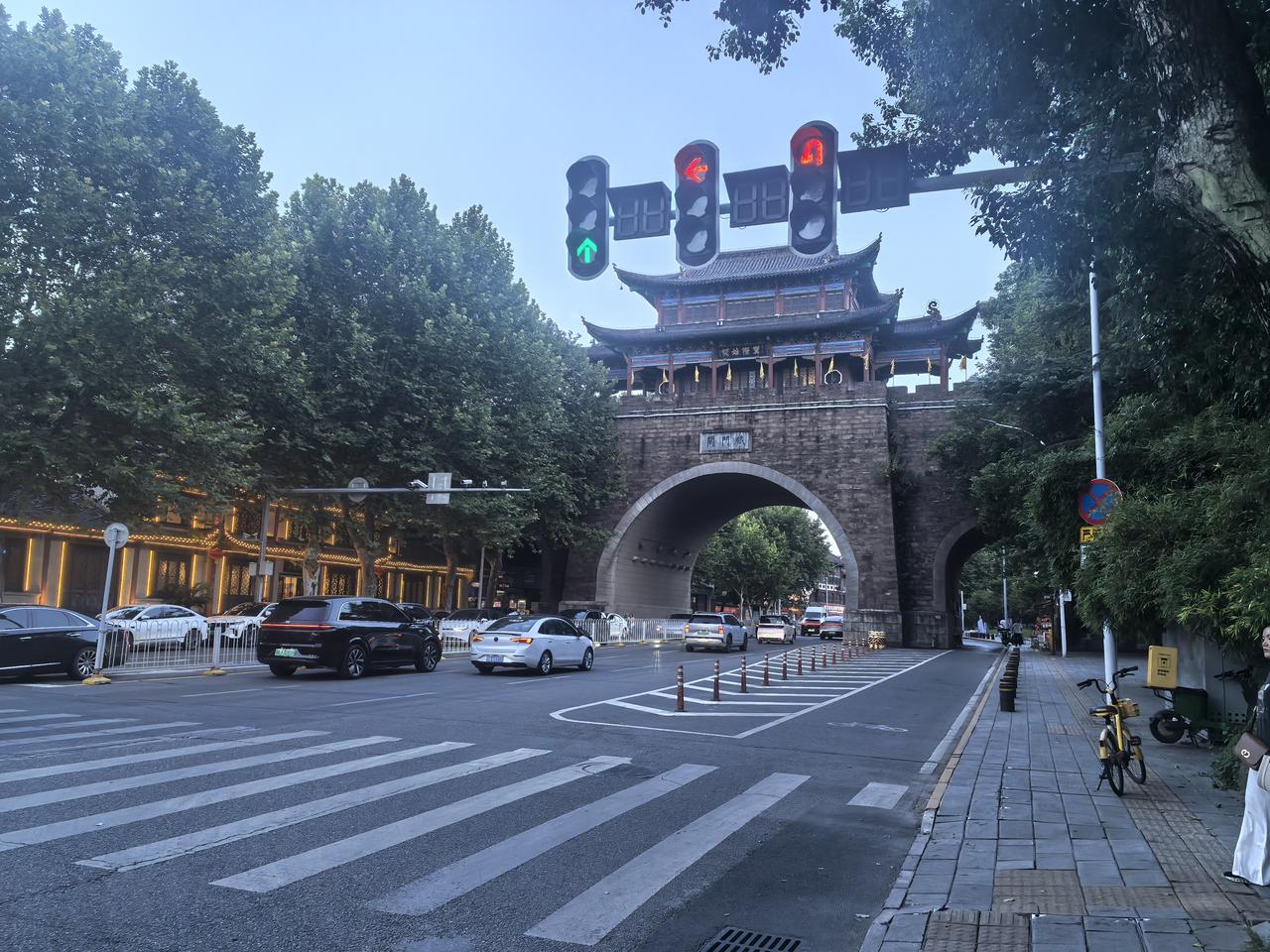 性格会决定人生吗性格决定命运，这就是事实，很多人很有才能，但是性格的弱点导致不会