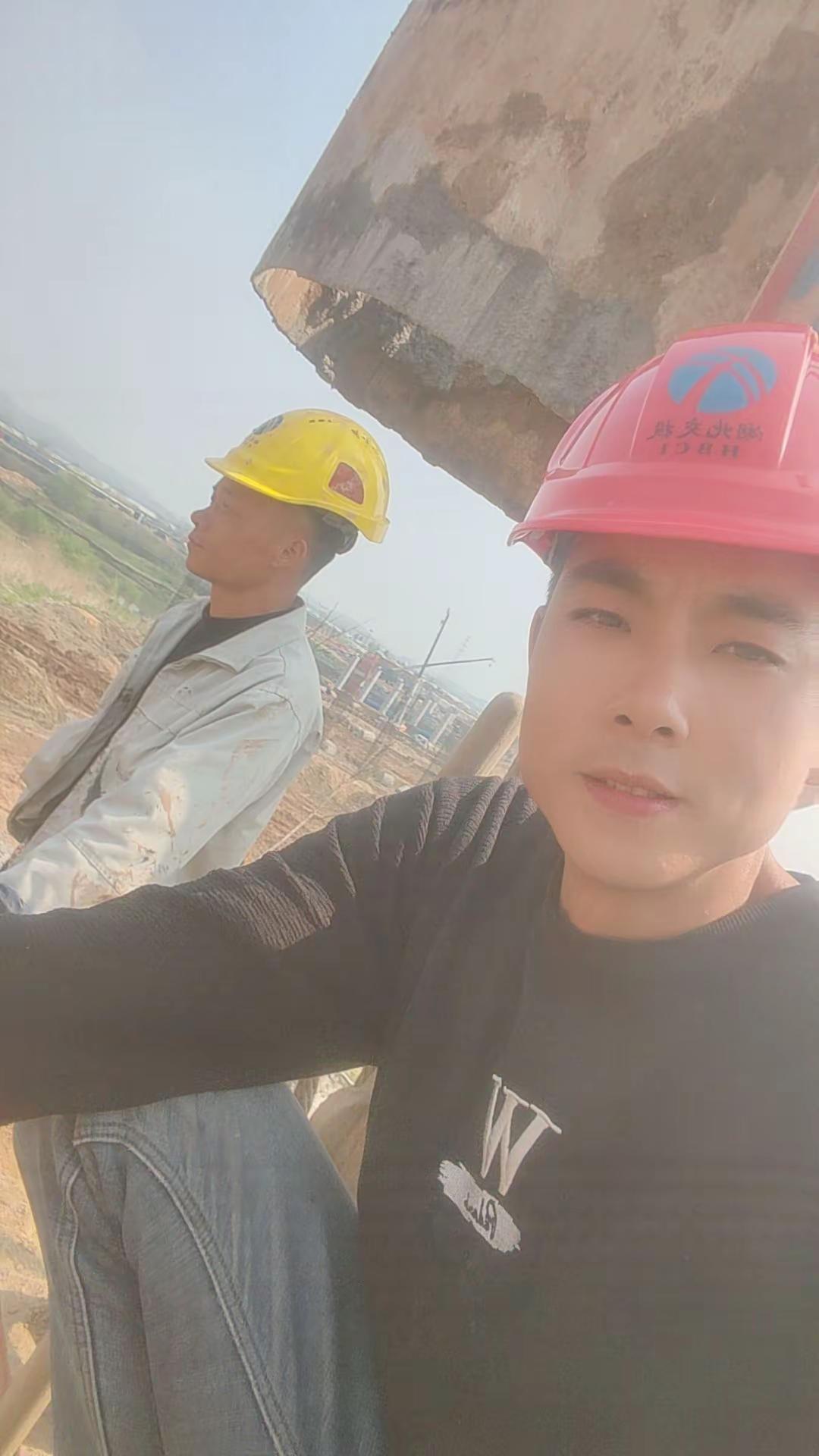 帽子一戴谁都不爱