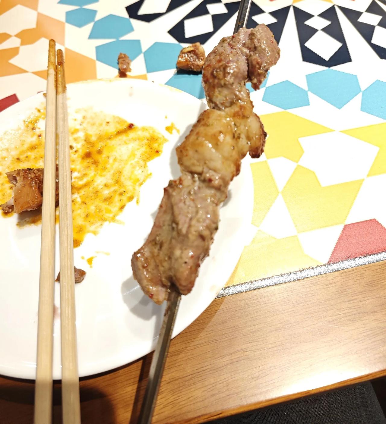 吃自助餐的人变少了！不知道大家发现没有，之前我们一直追捧的自助餐，现在吃的人变少