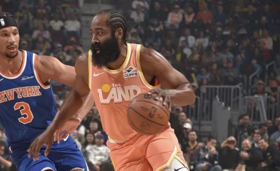 NBA常规赛，骑士主场109-94轻取尼克斯。哈登本场比赛投篮18中8，三分7中